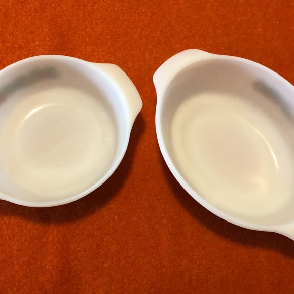 Set of two Anchor Hocking Fire King Nature’s Bounty milk glass dishes EUC - Picture 7 of 7